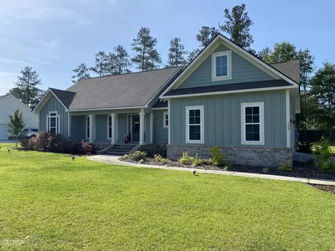 105 Ashford Dr, Statesboro, GA 30461
