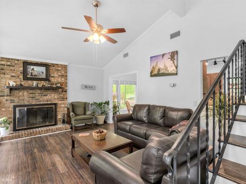 165 Williamson Dr, Williamson, GA 30292 photo 2