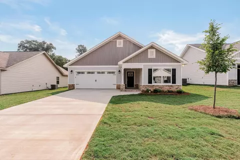 181 Red Tail Cir, Byron, GA 31008 photo 1