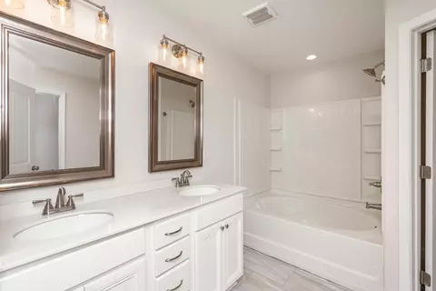 181 Red Tail Cir, Byron, GA 31008 photo 4