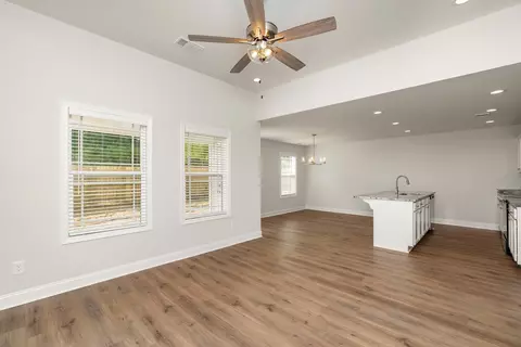 181 Red Tail Cir, Byron, GA 31008 photo 8