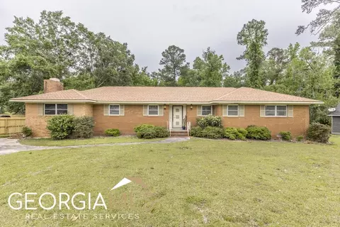 2929 Thornwood Dr, Macon, GA 31204
