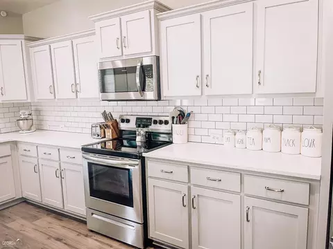 176 Austin Dr, Williamson, GA 30292 photo 9