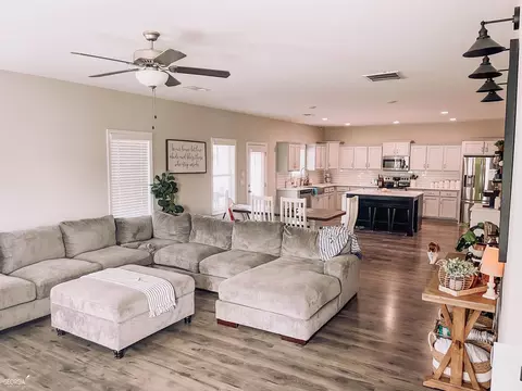 176 Austin Dr, Williamson, GA 30292 photo 4