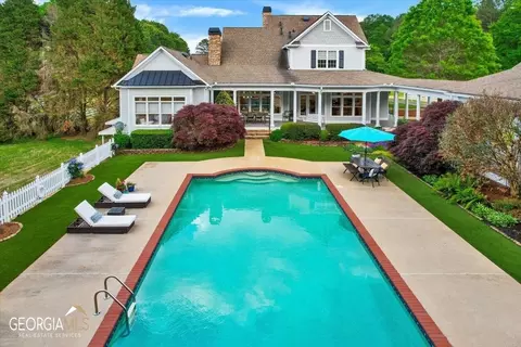 2058 E Lake Rd, Mcdonough, GA 30252