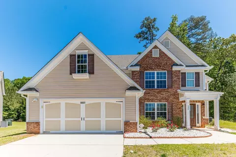 3827 Valley Bluff Ln, Snellville, GA 30039