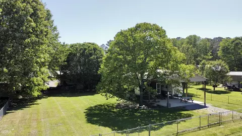 11 County Road 573, Centre, AL 35960