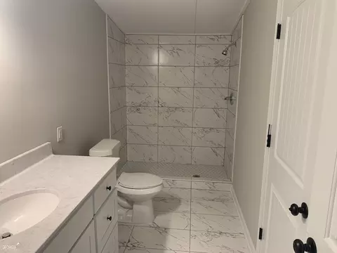 902 Laurel Ln, Winder, GA 30680 photo 8