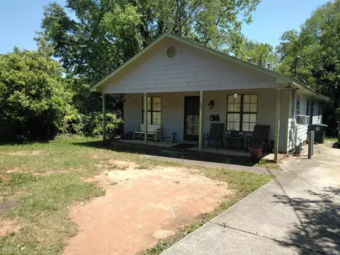 835 Applewood St, Macon, GA 31217