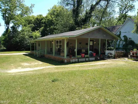 795 Applewood St, Macon, GA 31217