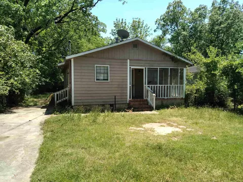 767 Applewood St, Macon, GA 31217
