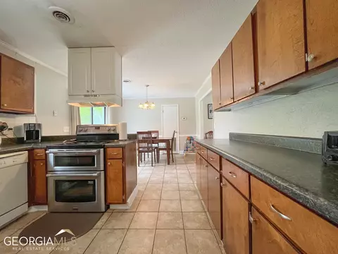 108 Mockingbird Dr, Dublin, GA 31021 photo 9