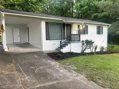 604 NW Alfred Rd, Atlanta, GA 30331