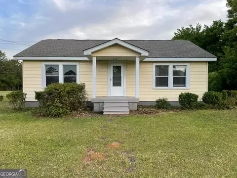 4911 Veterans Memorial Pkwy, Lanett, AL 36863