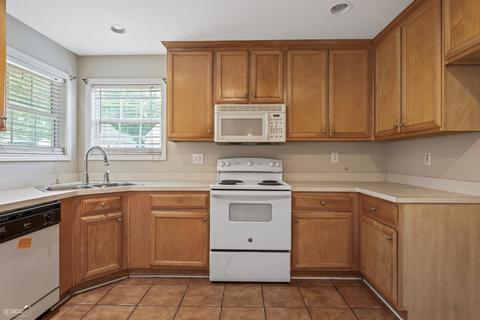 300 Trail Spring Ct, Mcdonough, GA 30253 photo 9