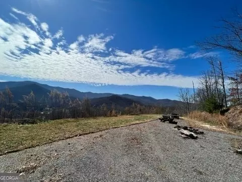 4 Eagle Fork, Hayesville, NC 28904