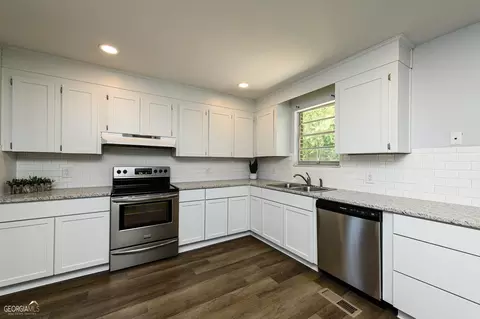 112 Hazel Dr, Warner Robins, GA 31088 photo 21