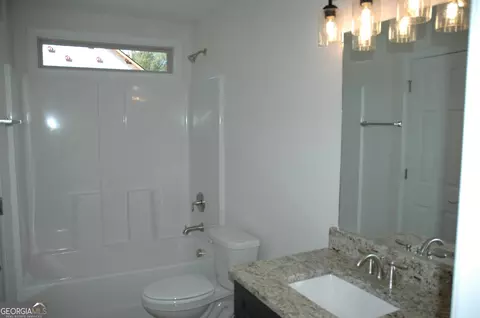 112 Highland Pointe Dr, Lagrange, GA 30240 photo 5