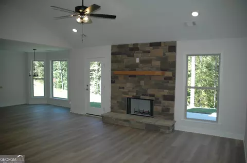 112 Highland Pointe Dr, Lagrange, GA 30240 photo 2