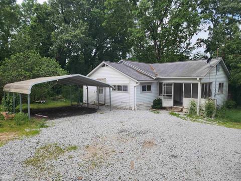 530 Collins Rd, Toccoa, GA 30577 | 18 Photos | MLS #20121923 - Movoto