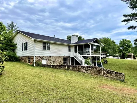 335 Hemphill Rd, Griffin, GA 30224 photo 4
