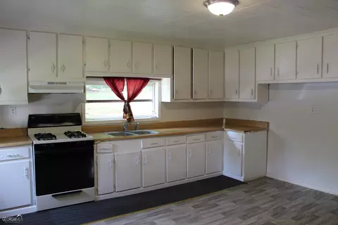 17 Cary St, Lagrange, GA 30241 photo 3