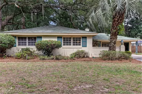 102 Cromwell Ct, Savannah, GA 31410