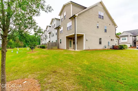 8260 Harlond Way, Suwanee, GA 30024 photo 3