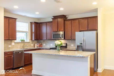 8260 Harlond Way, Suwanee, GA 30024 photo 9
