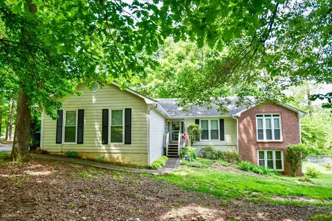 85 Garden Cv, Stockbridge, GA 30281