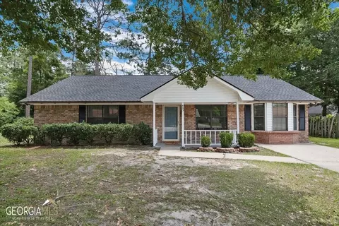 803 Grove Pl, Hinesville, GA 31313