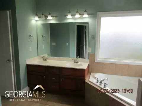 154 Windsor Ct, Williamson, GA 30292 photo 10