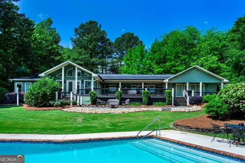 1340 Lickskillet Rd, Hamilton, GA 31811