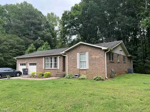 8025 Tupelo Trl, Jonesboro, GA 30236