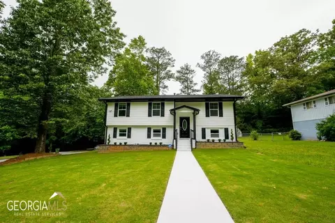 6375 Cedar Hurst Trl, College Park, GA 30349