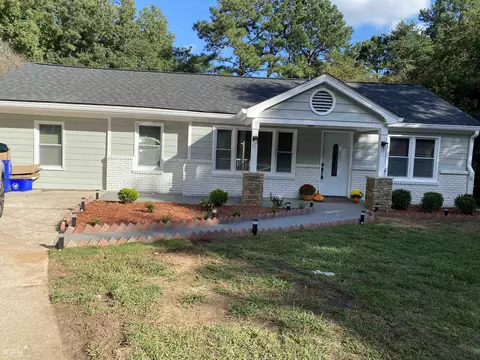1901 Peeler Rd, Atlanta, GA 30338