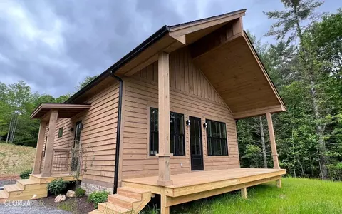 60 Oak Forest Cir, Hayesville, NC 28904