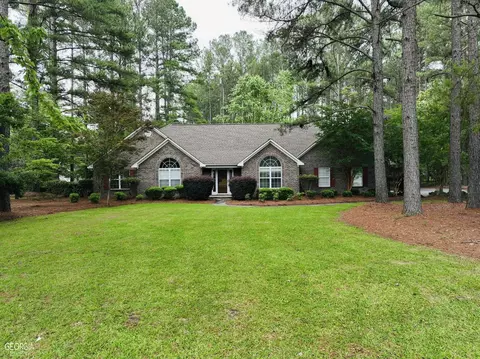 203 Fairfield Ct, Dublin, GA 31021