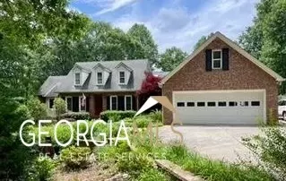 4764 Gateway Ln, Flowery Branch, GA 30542