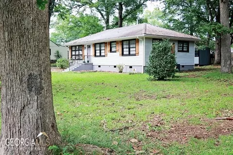 247 Watkins St, Jackson, GA 30233 photo 2