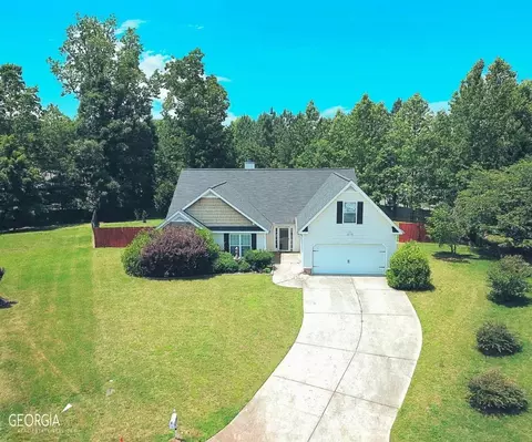 430 Cooper Creek Dr, Dallas, GA 30157