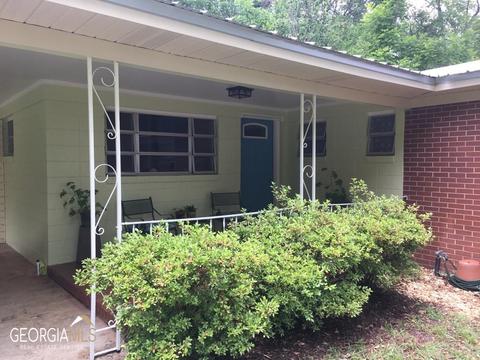 225 E Beech St, Cochran, GA 31014 photo 3