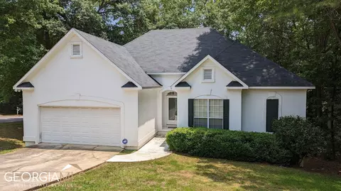 135 Chadwick Trl, Macon, GA 31210