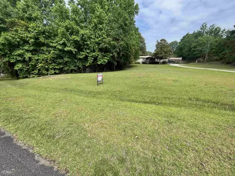 393 E Virginia Ln, Macon, GA 31217 photo 8
