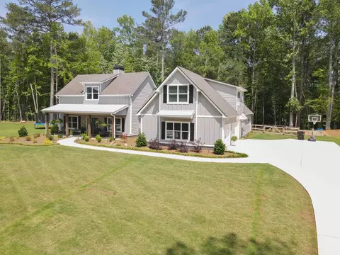 135 Windchime Way, Tyrone, GA 30290