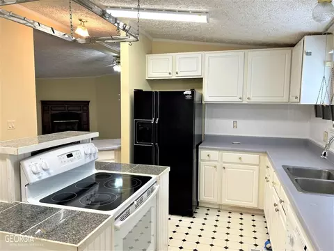 173 Hubbard Rd, Lagrange, GA 30240 photo 9