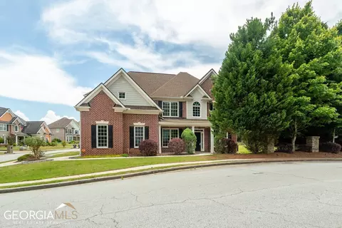 820 Arbors Way, Loganville, GA 30052