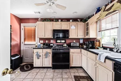 187 Beverly Pl, Macon, GA 31204 photo 5