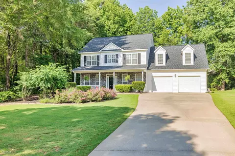 231 Pine Cres, Newnan, GA 30265