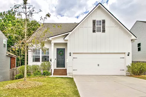 136 Macalester Dr, Newnan, GA 30265